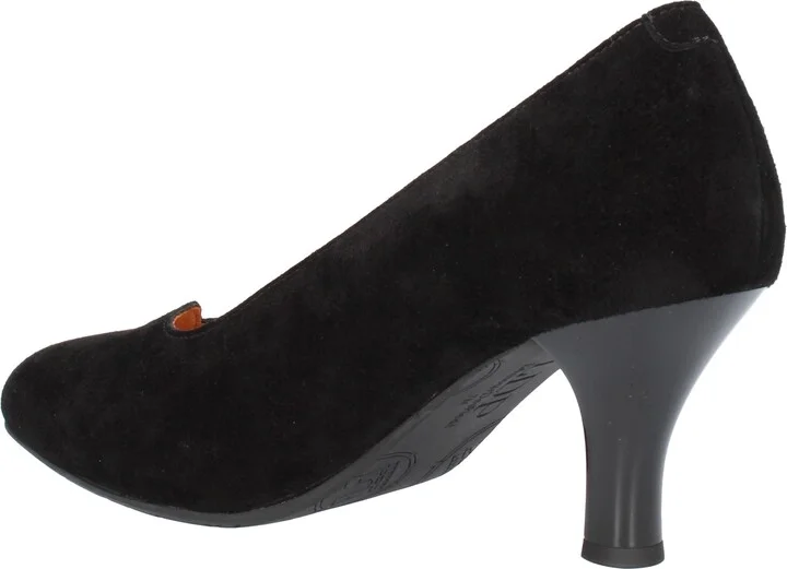 Bambelle Pointed Toe Pump - Image 2