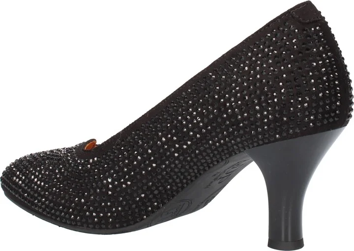 Bambelle Pointed Toe Pump - Image 9