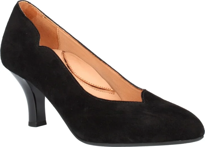 Bambelle Pointed Toe Pump