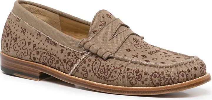 Bandana-Print Low-Heel Loafers - Image 2