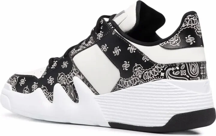Bandana-Print Low-Top Sneakers - Image 3