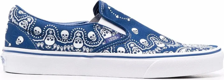 Bandana Skull-Print Classic Slip-On Sneakers