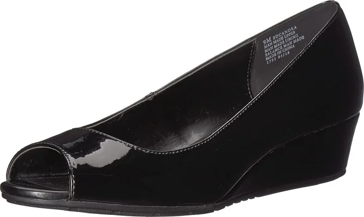 Bandolino Candra Women's Wedge Shoes Black Patent Sleek Patent PU : 5 M, Synthetic - Image 2