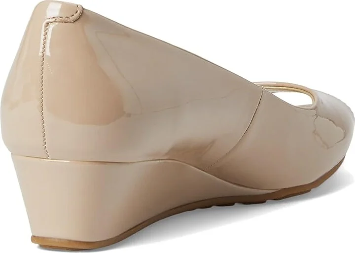 Bandolino Candra Women's Wedge Shoes Cafe Latte Sleek Patent PU : 5 M, Synthetic - Image 5