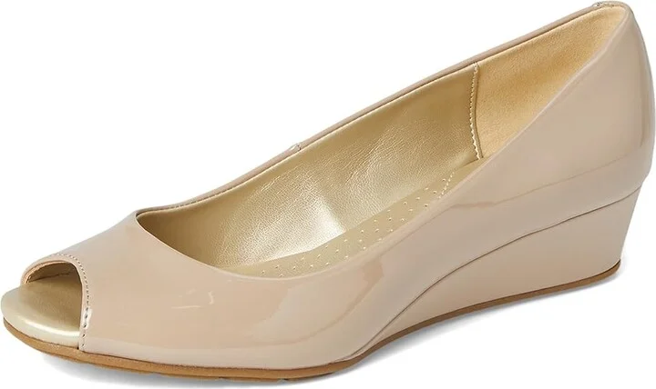 Bandolino Candra Women's Wedge Shoes Cafe Latte Sleek Patent PU : 5 M, Synthetic - Image 6