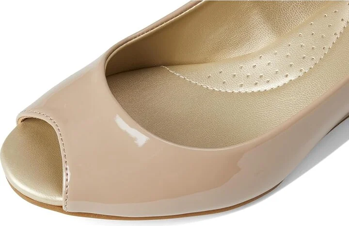 Bandolino Candra Women's Wedge Shoes Cafe Latte Sleek Patent PU : 5 M, Synthetic - Image 8