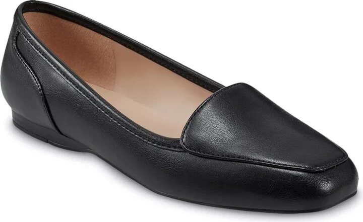 Bandolino Liberty Flat