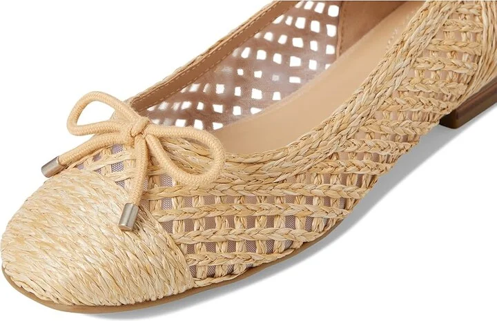 Bandolino Marafia Women's Flat Shoes Light Natural : 7 M, Synthetic - Image 7