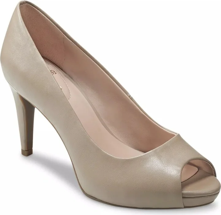 Bandolino Rainaa Platform Pump