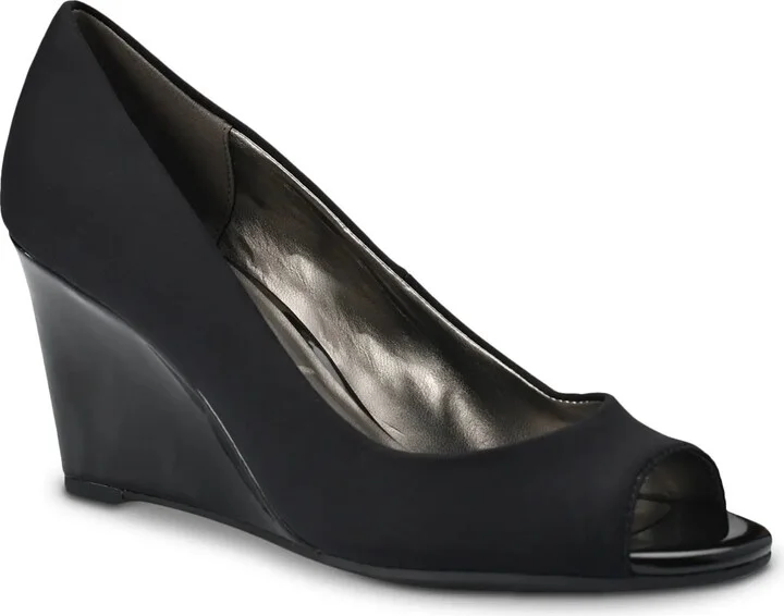 Bandolino Tufflove 2 Wedge Pump
