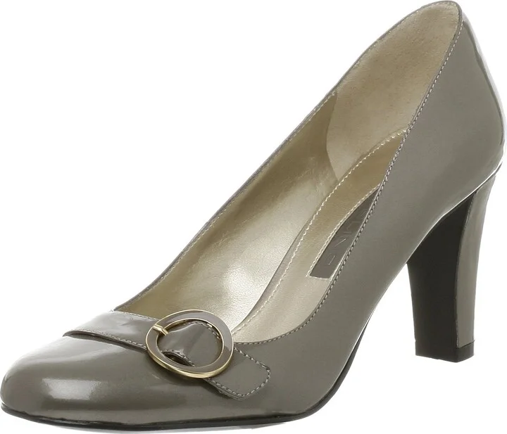 Bandolino Women's Caralyn Pump
