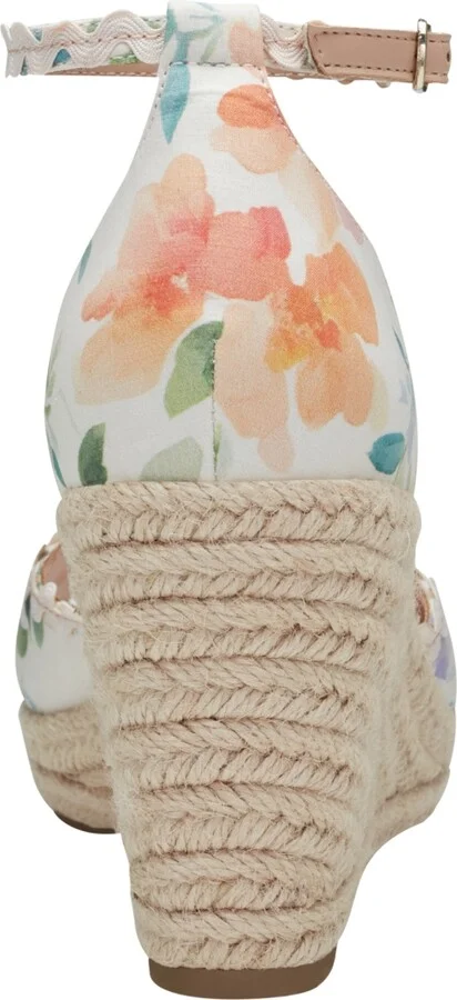 Bandolino Women's Kendri Espadrille Wedge Sandals - Image 11