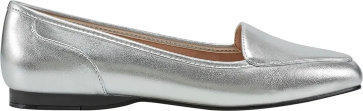 Bandolino Women's Liberty Square Toe Slip-On Loafers - Image 10