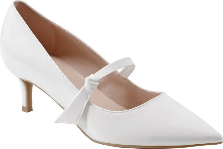 Bandolino Women's Medley Mary Jane Kitten Heel Pumps