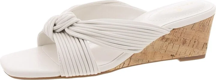 Bandolino Women's SASSIER Wedge Sandal
