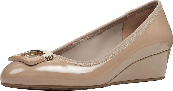 Bandolino Women's TAD Pump