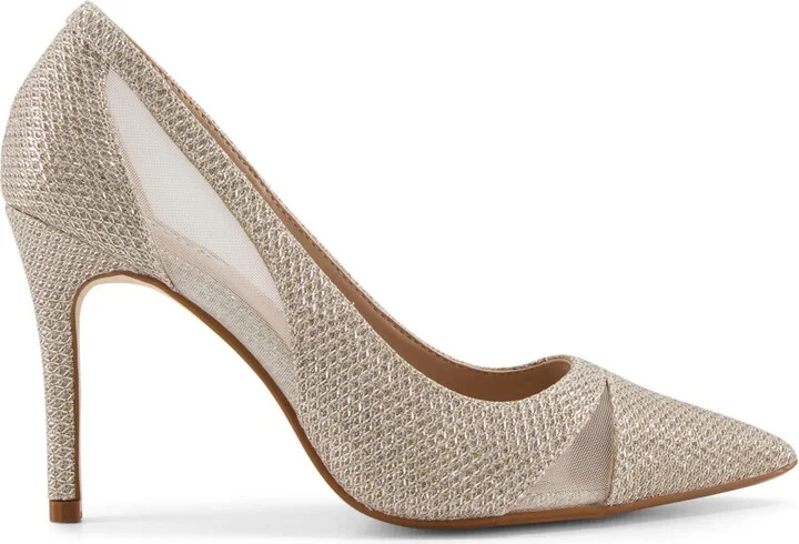 Banquets Pointed Toe Pump - Image 4