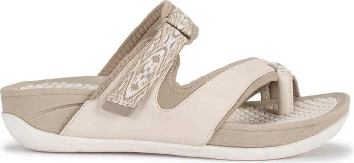 Baretraps Deserae Women's Slide Sandal - Image 2