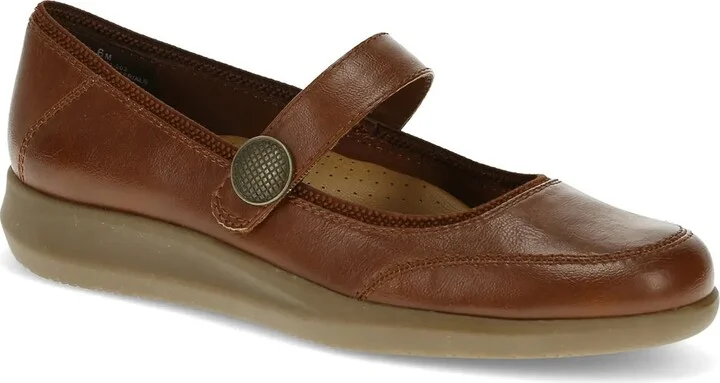 Baretraps Joesie Mary Jane Flat