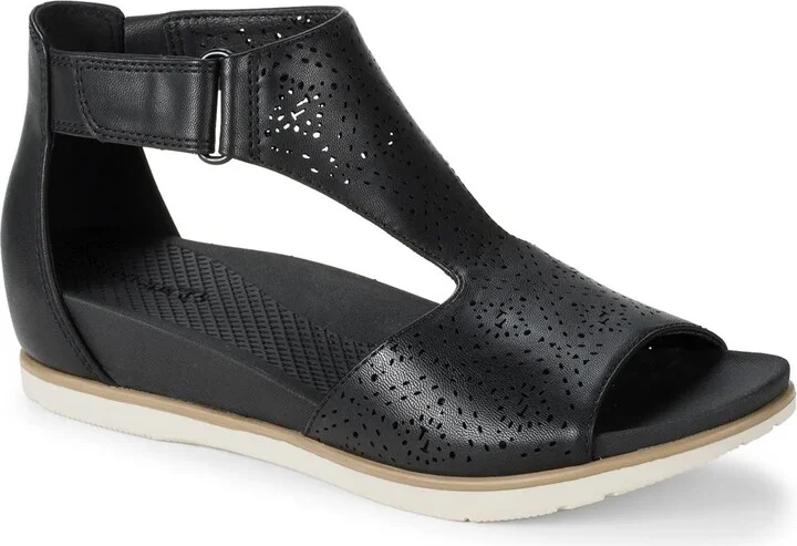 Baretraps Samira Wedge Sandal
