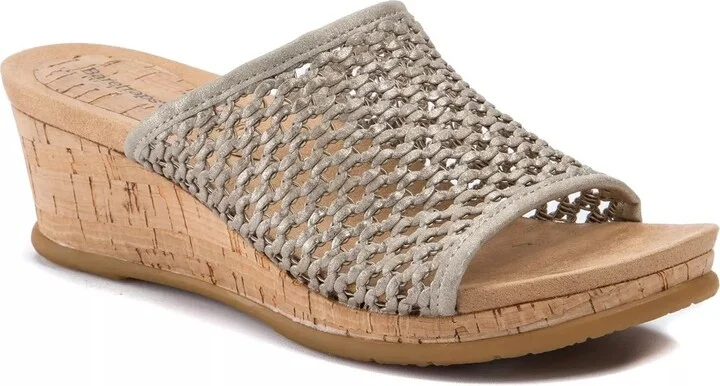 Taupe