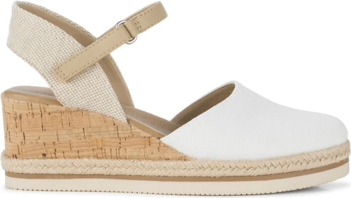 Baretraps Women's Alycia Closed Toe Wedge Sandals - Image 10