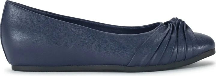 Baretraps Women's Chainey Ballet Flats - Image 6