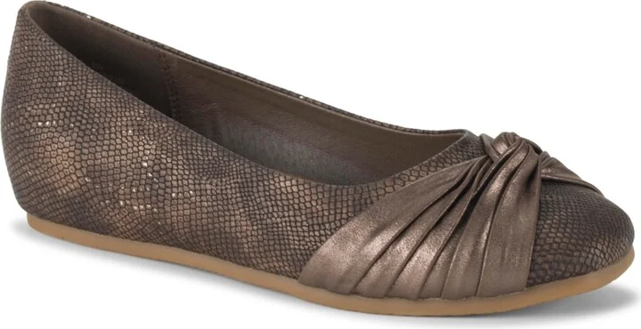 Baretraps Women's Chainey Ballet Flats