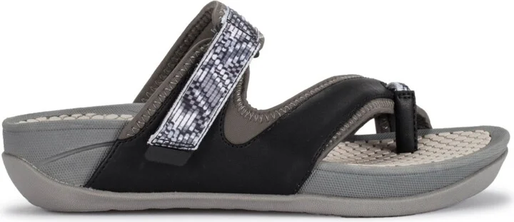 Baretraps Women's Deserae Rebound Flat Sandals - Image 2
