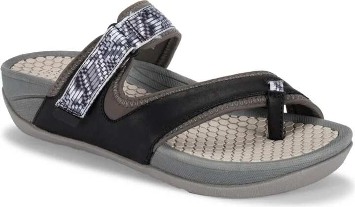 Baretraps Women's Deserae Rebound Flat Sandals - Image 3
