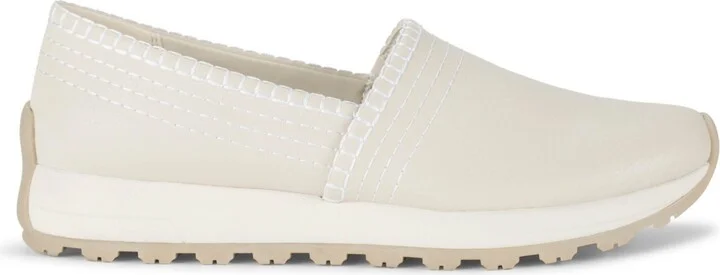 Baretraps Women's Gennie Slip On Flats - Image 10