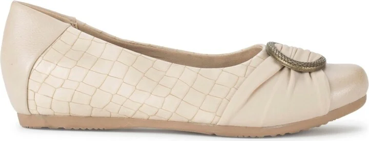 Baretraps Women's Mabely Flats - Image 2