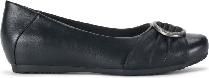 Baretraps Women's Mabely Flats - Image 11