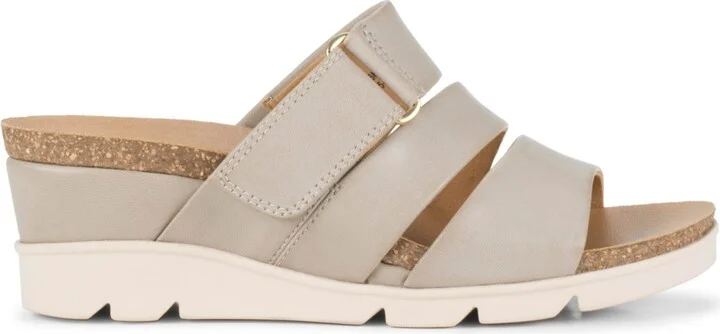 Baretraps Women's Michi Wedge Sandals - Image 2