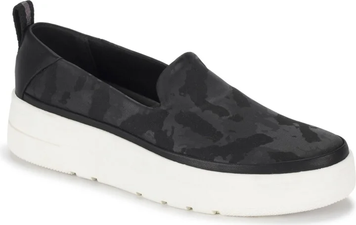 Baretraps Women's Nevin Slip-on Sneaker
