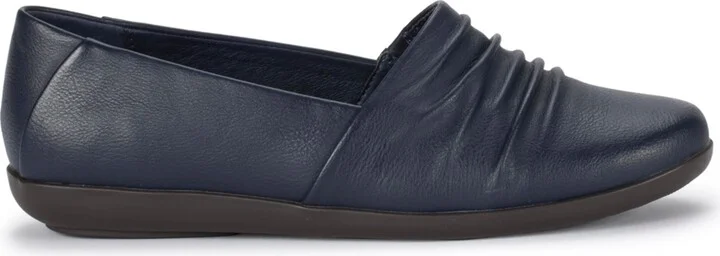 Baretraps Women's Piper Slip On Flats - Image 3