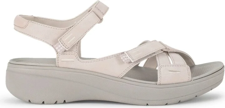 Baretraps Women's Tracey Wedge Sandals - Image 2