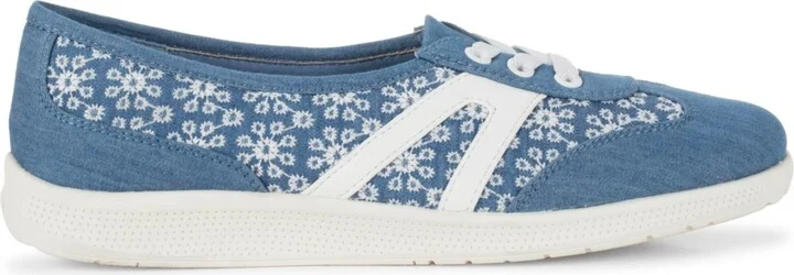 Baretraps Women's Vannie Slip On Sneakers - Image 10