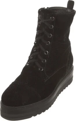 Barney's New York - Image 2
