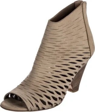 Barney's New York - Image 2