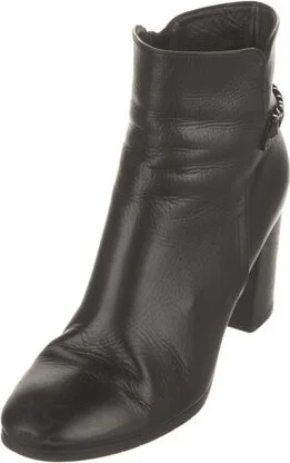 Barney's New York - Image 2
