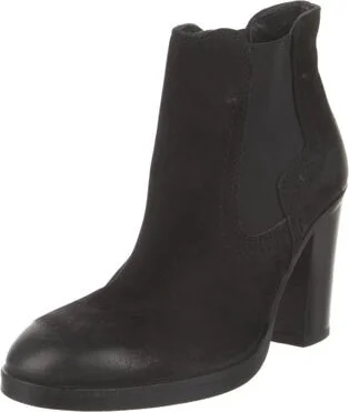 Barney's New York - Image 2