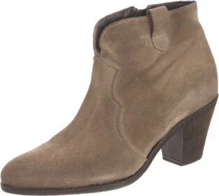 Barney's New York - Image 2