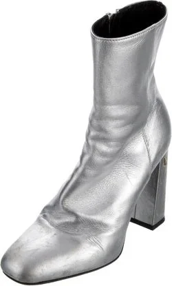 Barney's New York - Image 2