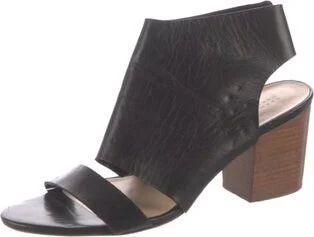 Barney's New York - Image 2