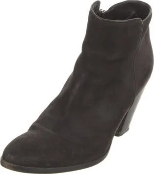 Barney's New York - Image 2