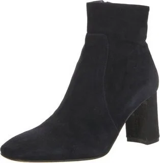 Barney's New York - Image 2