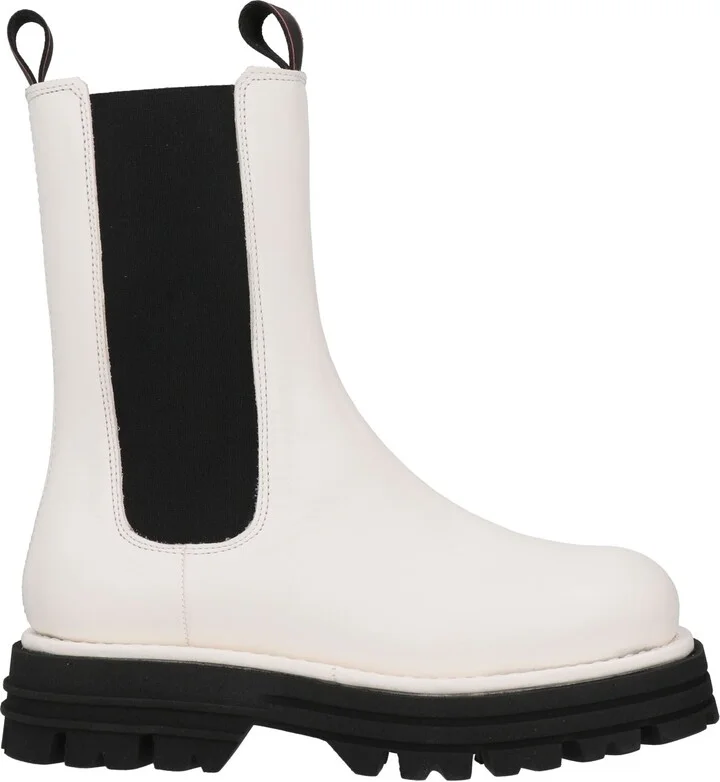 Barracuda Woman Ankle boots - Image 3