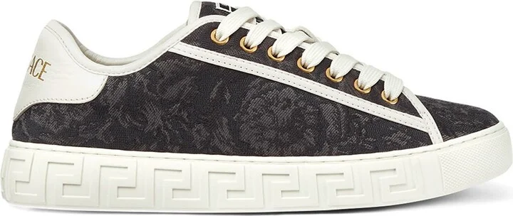 Barroco Greca Jacquard Low Top Sneaker - Image 3