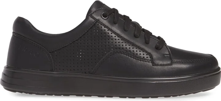 Baseq Low Top Sneaker - Image 3